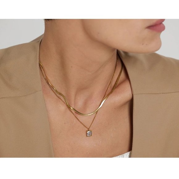 NEW 18K Gold Plated Flat Herringbone Double Layer Necklace - Picture 4 of 5